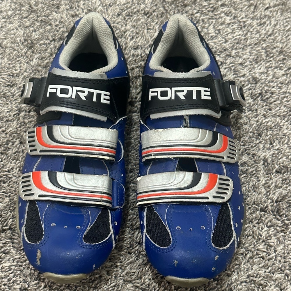 Forte cm410 cycle shoes size 39 or mens 6.5 blue and silver